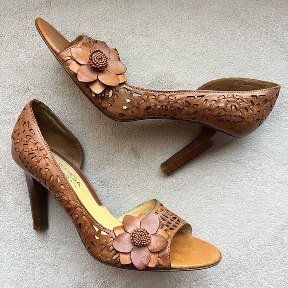 Via Spiga Tan Woven Leather Open Toe Heels Women 8.5 Cut Outs Flower Casual - Picture 1 of 16